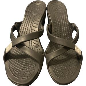 CROCS Women's Cyprus black heels